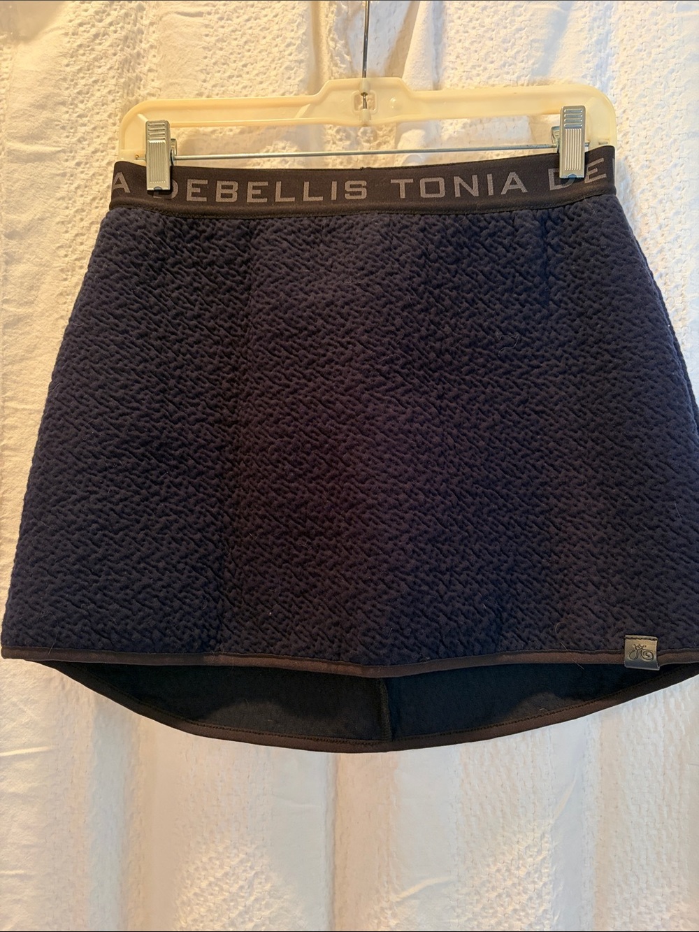 Tonia Debellis navy knit mini ski skirt size S